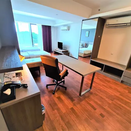 Nexus Business Suite Hotel Shah Alam Exterior photo