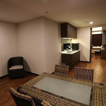 Nexus Business Suite Hotel Shah Alam Exterior photo