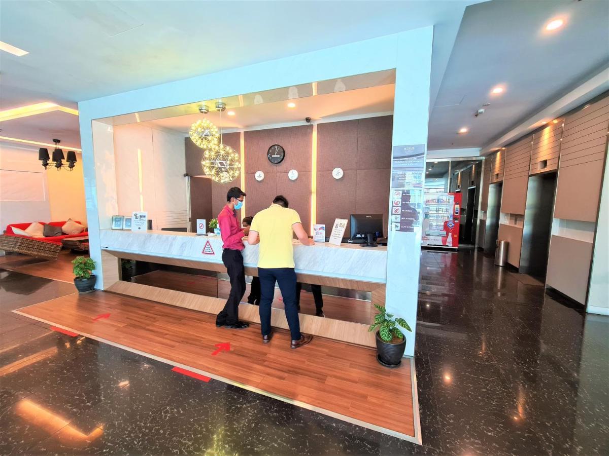 Nexus Business 4*