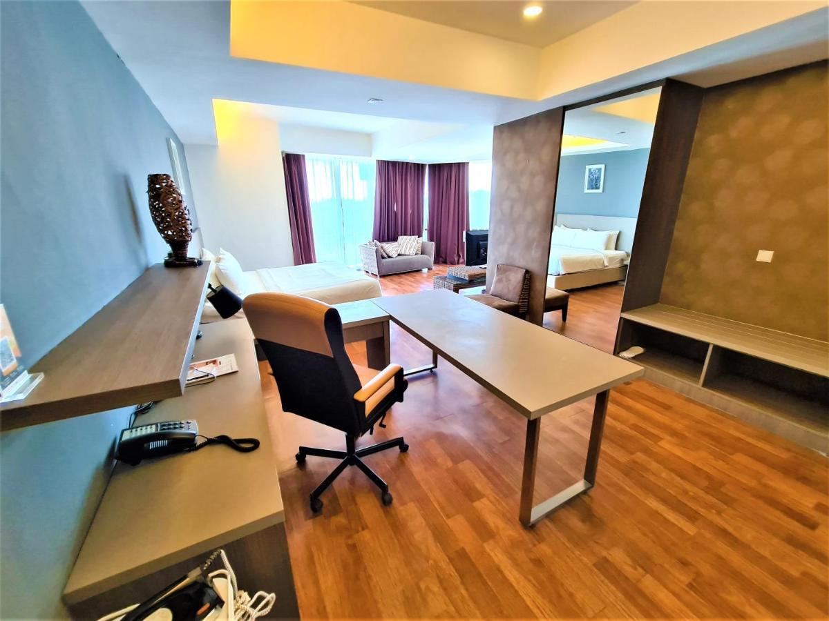 Nexus Business 4*